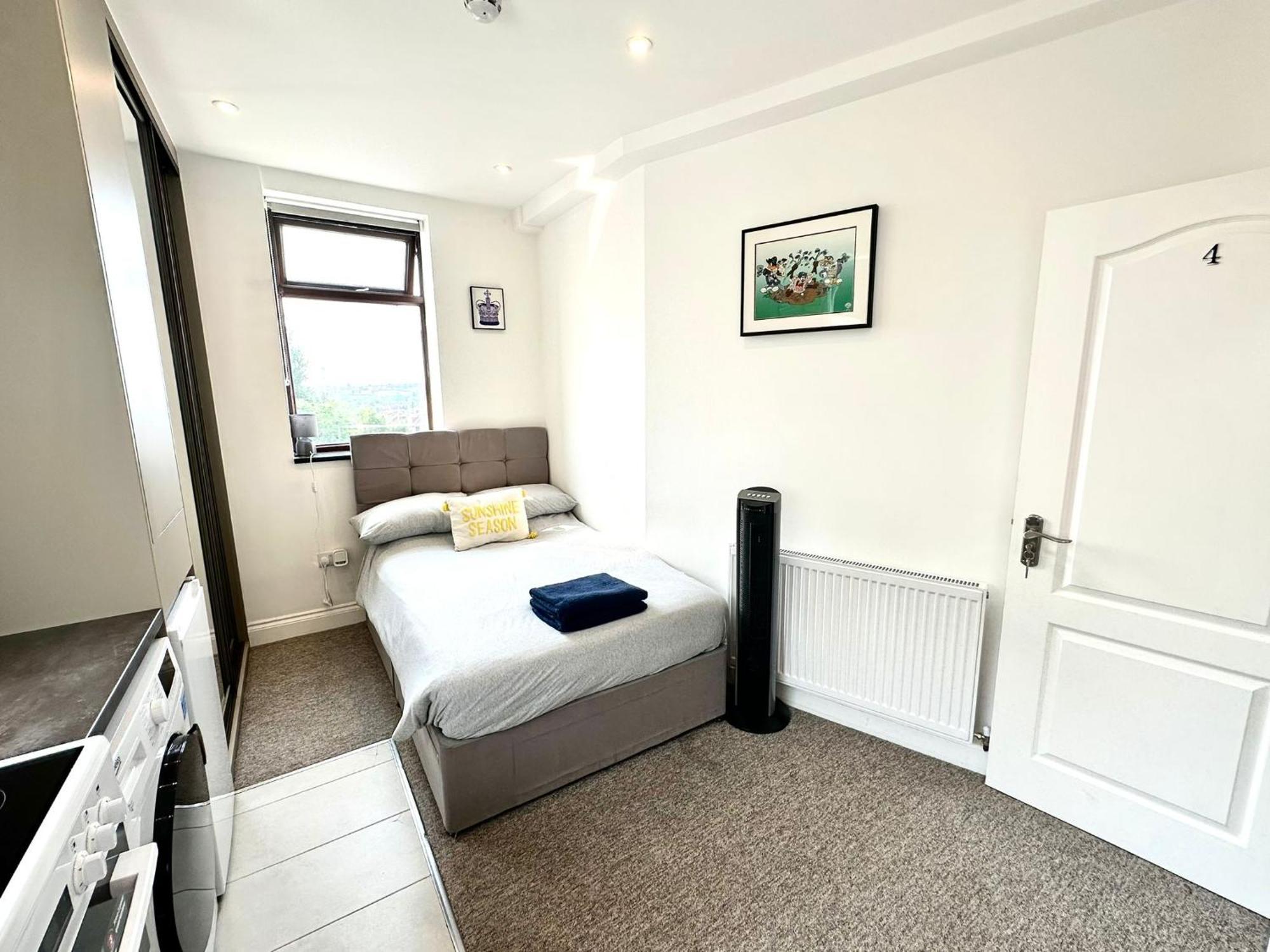 Unique Modern, Private Apartment,15 Mins To Central London Hendon Esterno foto