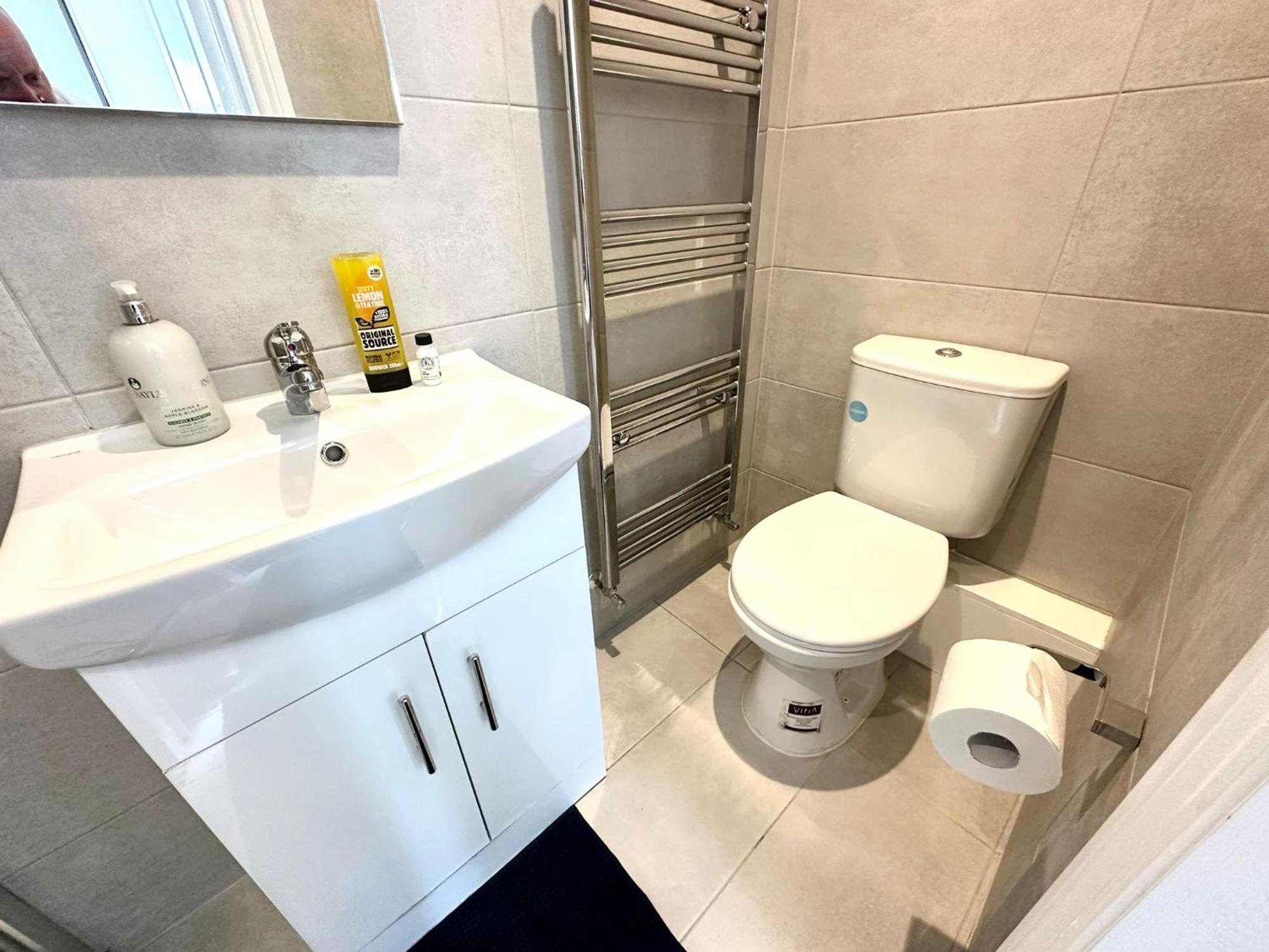 Unique Modern, Private Apartment,15 Mins To Central London Hendon Esterno foto